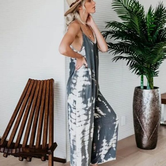 Plus Size Boho , Women's Plus Tie Dye V Neck Medium Stretch Jumpsuit - Picture 5 of 10